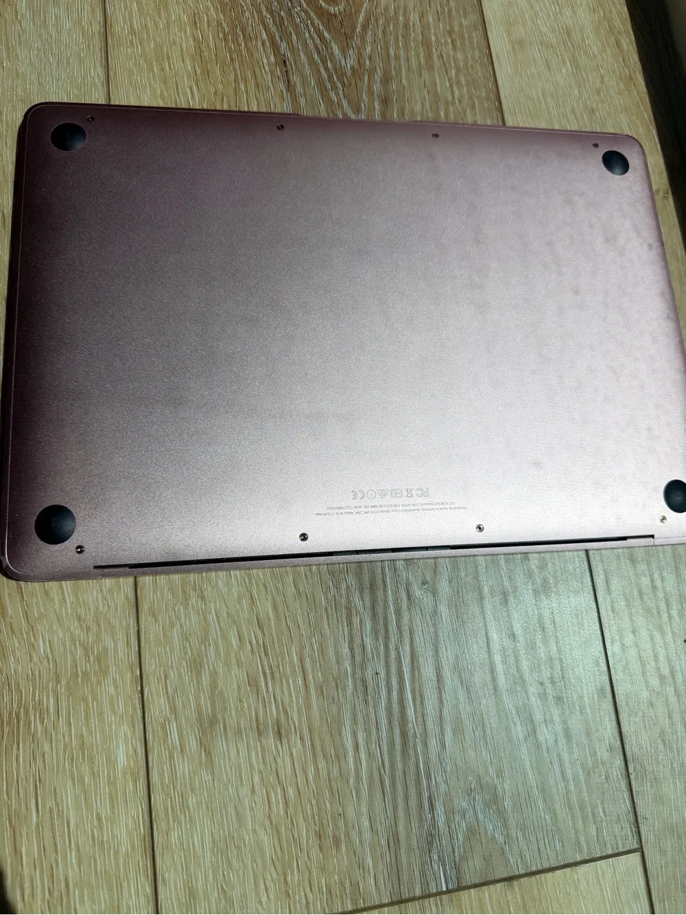 Apple MacBook Air 2016 version 12” rose gold